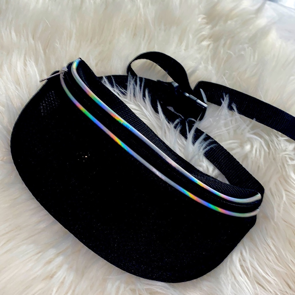 Black and metallic mesh fany pack
